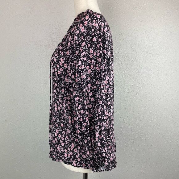 LUSH V-Neck Floral Top Size L EUC - Picture 3 of 7